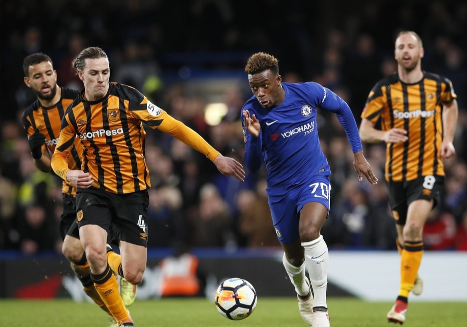 德州扑克规则-包含AC米兰前锋在比赛中完成帽子戏法，助球队横扫对手的词条